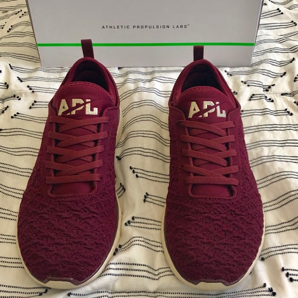 Men’s APL Techloom Phantom Running Shoes - Picture 2 of 7